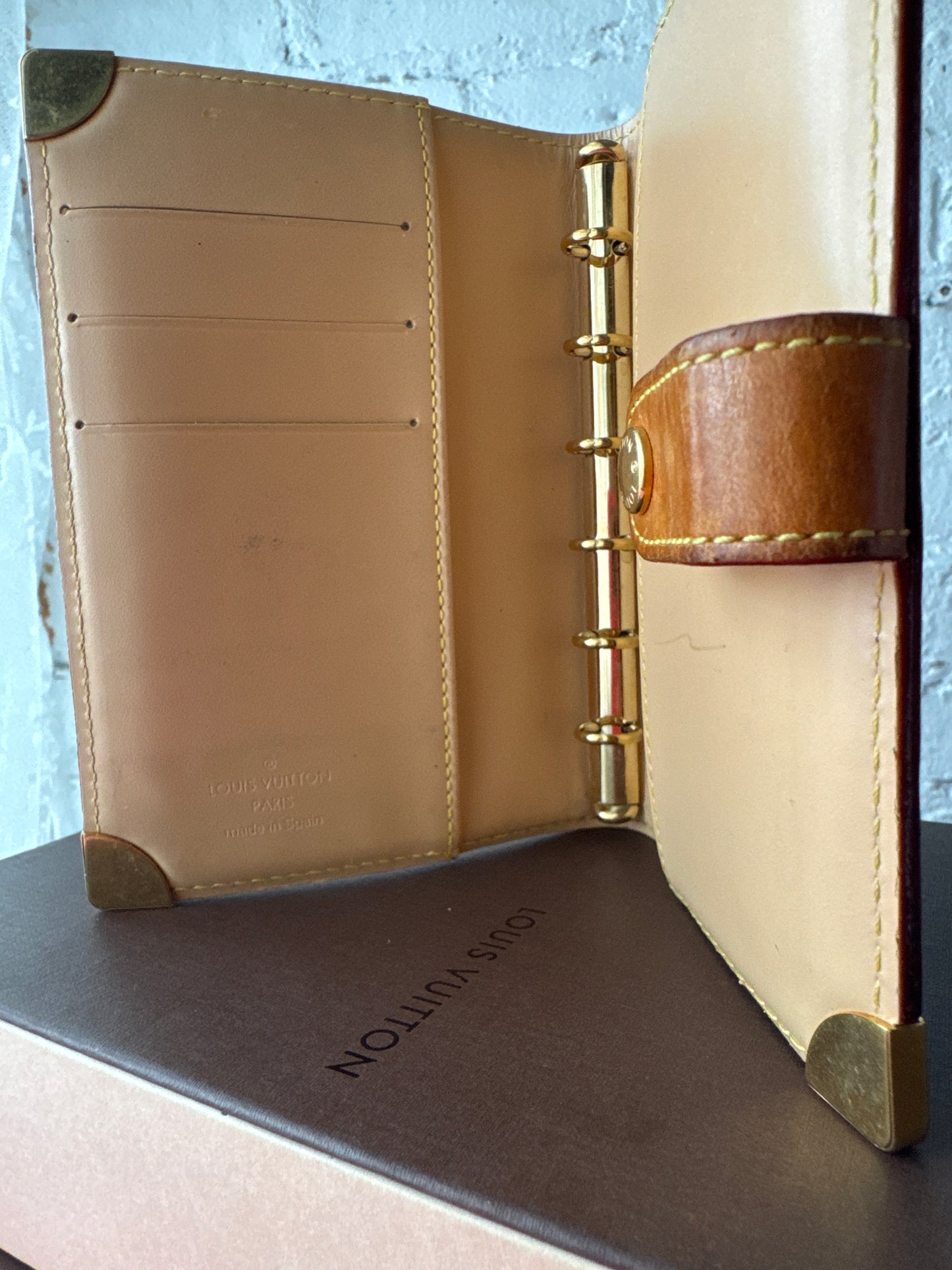 VINTAGE MURAKAMI AGENDA- BLACK