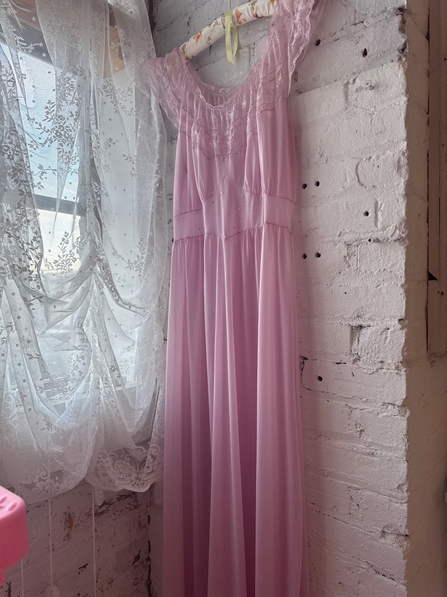LARGE- BABY PINK w/ RHINESTONES