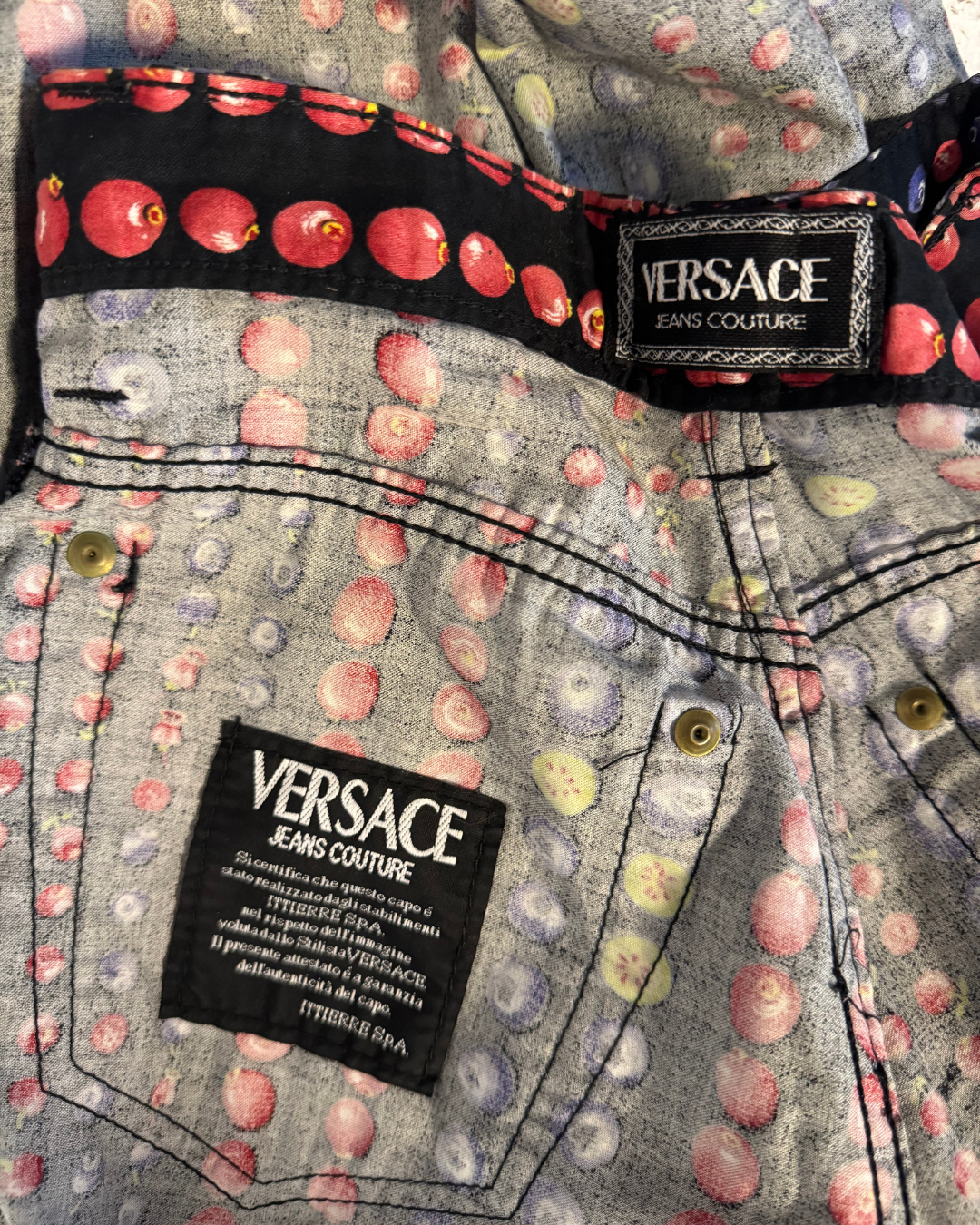 XS- Vintage Versace JC berry jeans