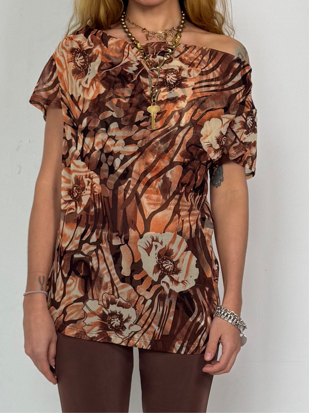 LARGE - MESH BOAT NECK TOP