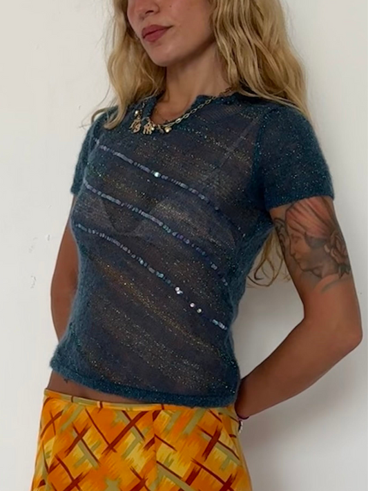 small- sheer sweater w/sequins