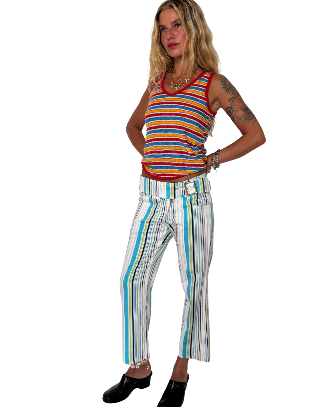 WAIST 30” - BUCKLE Y2K CROPPED PANTS