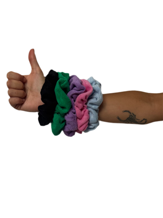 TERRYCLOTH SCRUNCHIE
