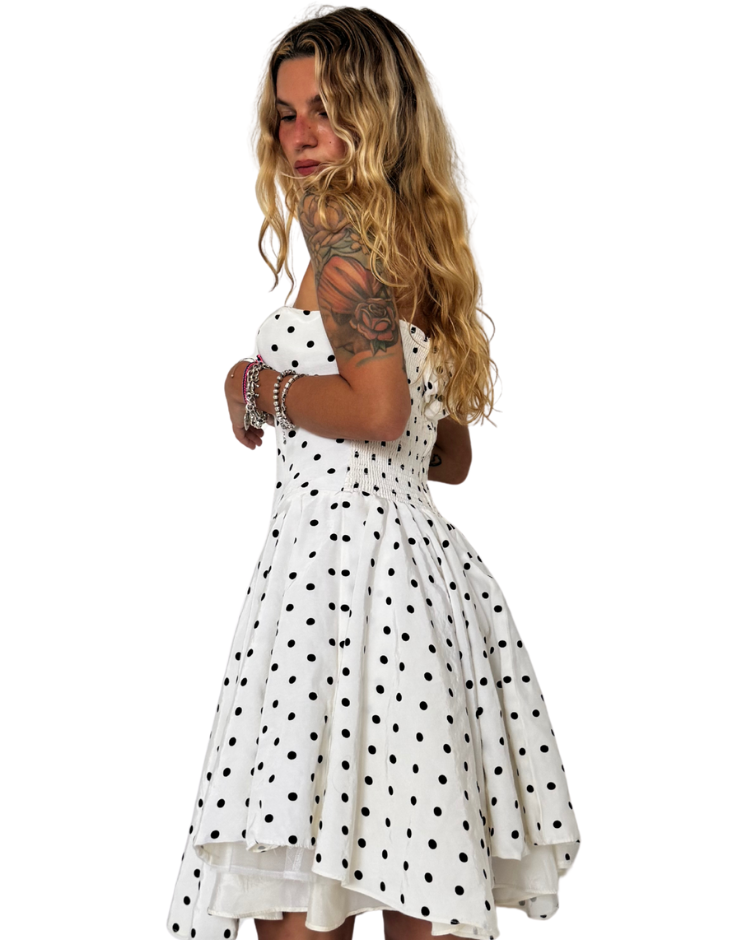 Size 8/10- lil miss muffet