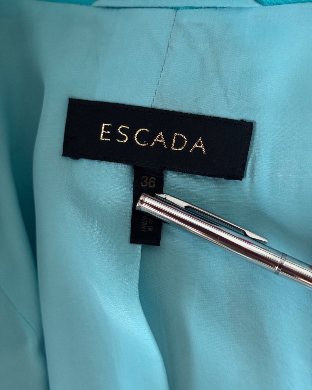 Size 6- vintage escada silk blazer