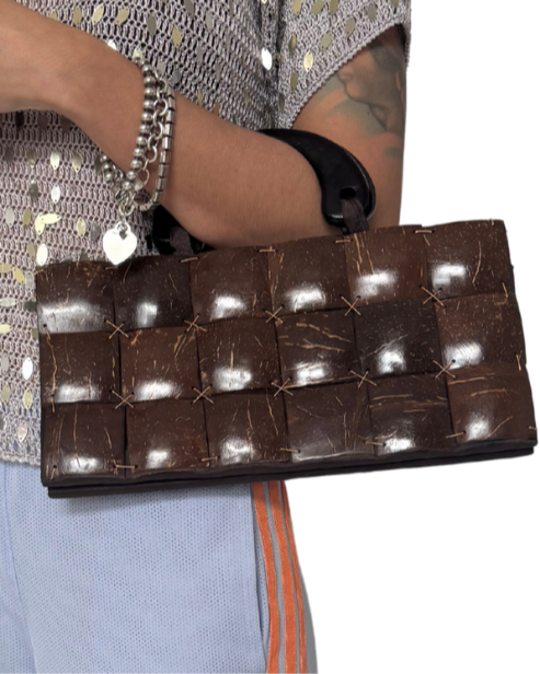 COCONUT SHELL PURSE